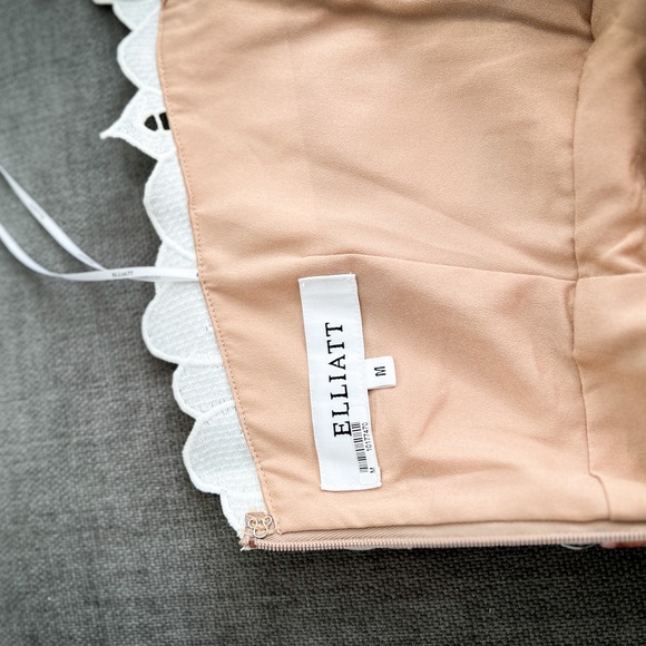 ELLIATT Peplum Dress - Picture 8 of 9